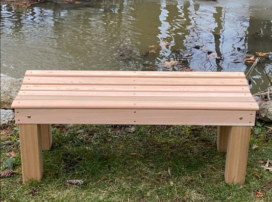 Regallion Outdoor Western Red Cedar 4ft Cedar Courtyard Bench - LEAD TIME TO SHIP 7 BUSINESS DAYS OR LESS