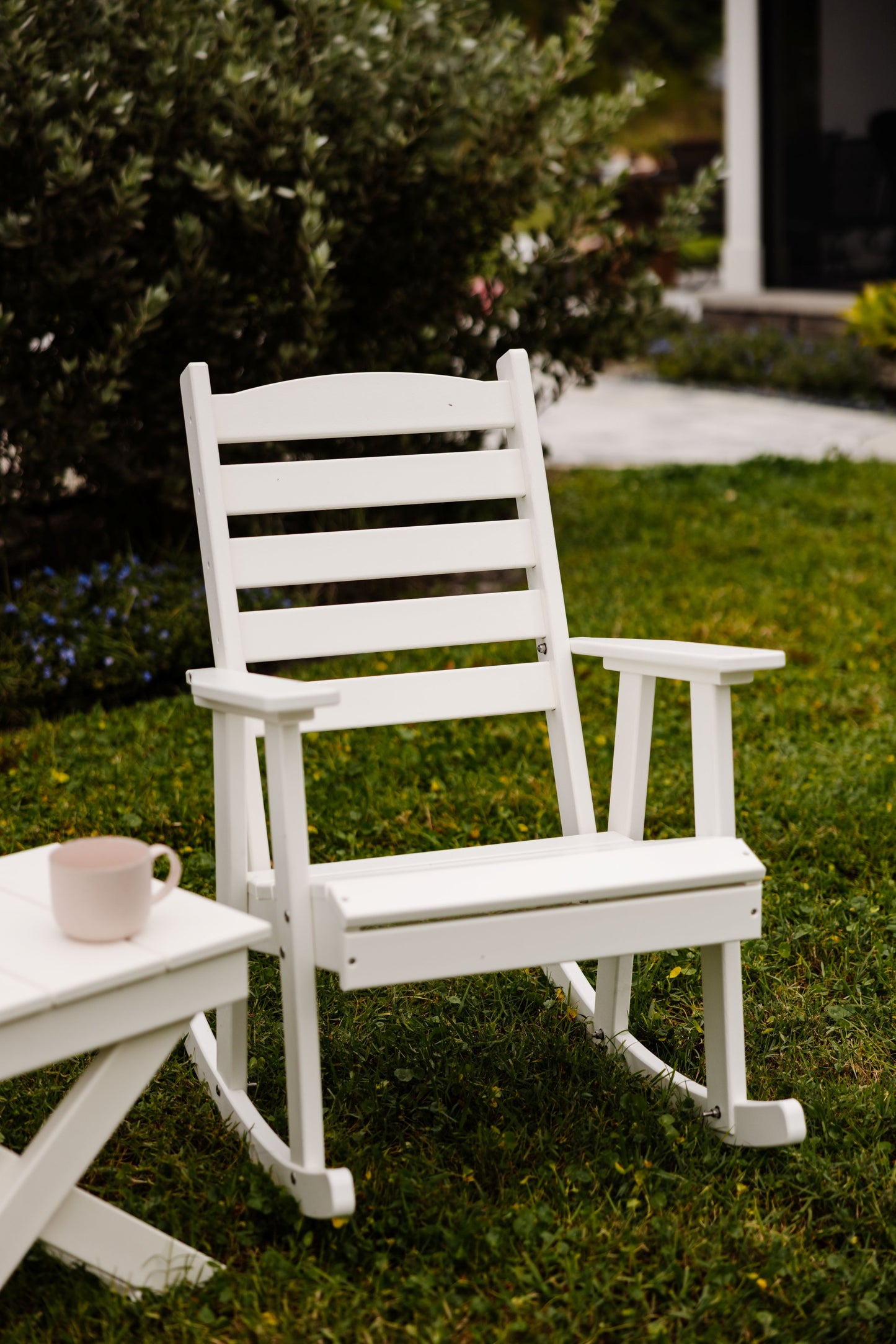 Polybird P77 Slat Back Rocking Chair - LEAD TIME TO SHIP 5 BUSINESS DAYS OR LESS