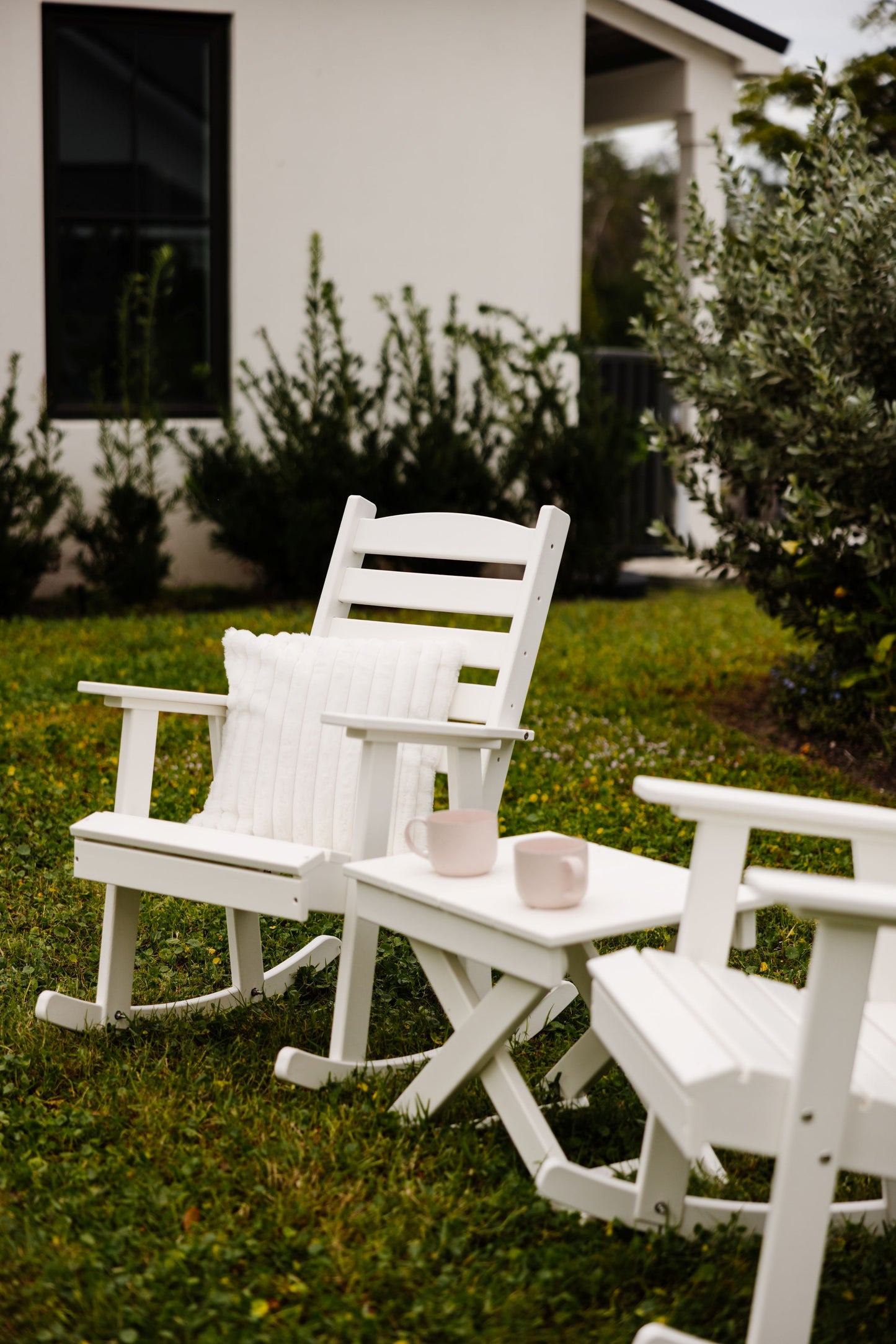 Polybird P77 Slat Back Rocking Chair - LEAD TIME TO SHIP 5 BUSINESS DAYS OR LESS