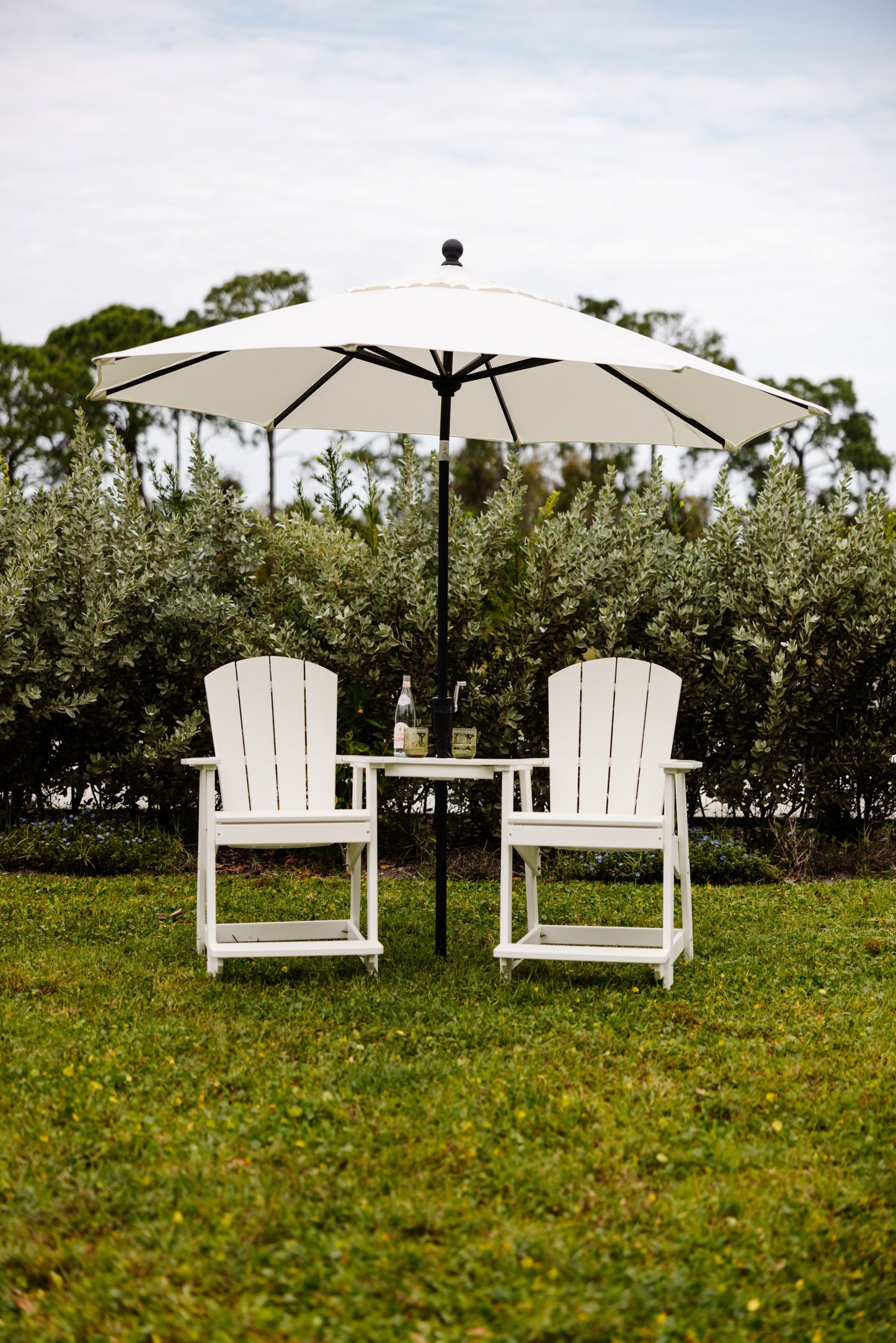 Polybird P6 Tete-A-Tete Table Set (COUNTER HEIGHT) - LEAD TIME TO SHIP 7 BUSINESS DAYS OR LESS