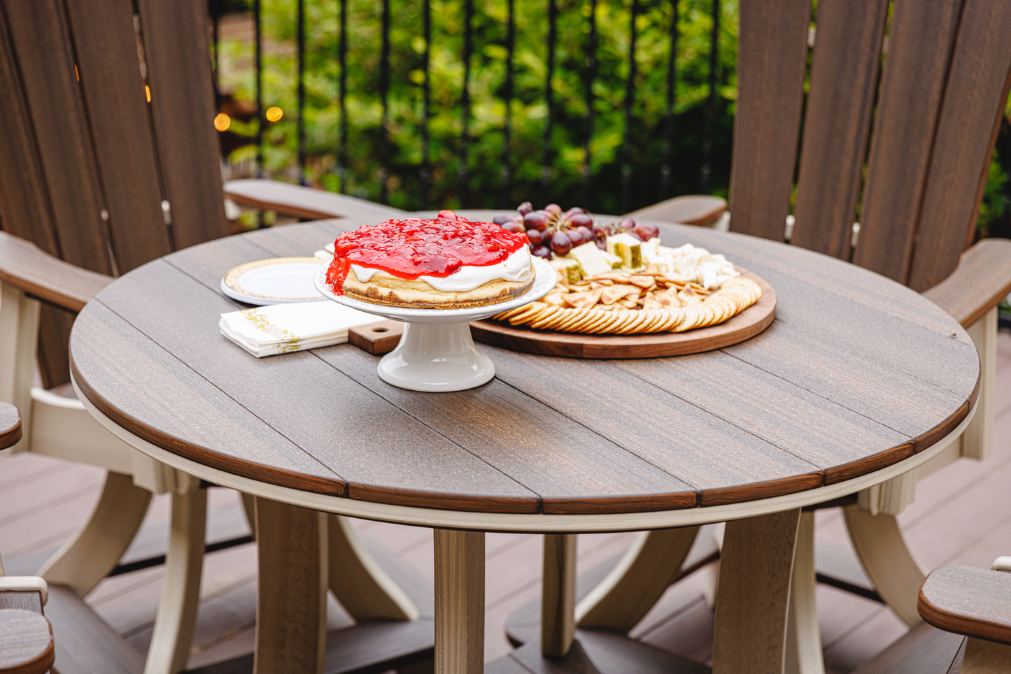 Beaver Dam Outdoor 43" Serenity Round Counter Table Swivel Chair Dining Set (COUNTER HEIGHT)