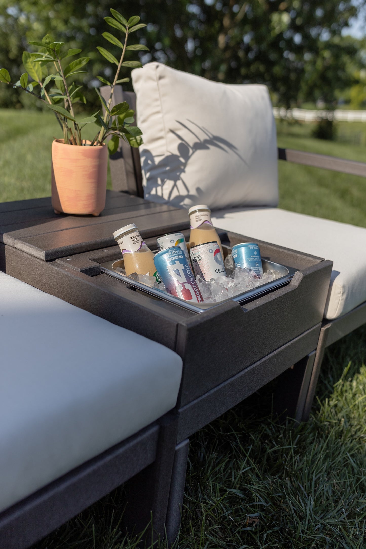 Polybird P107 Breeze Deep Seat Storage/Ice Table - LEAD TIME TO SHIP 5 BUSINESS DAYS OR LESS