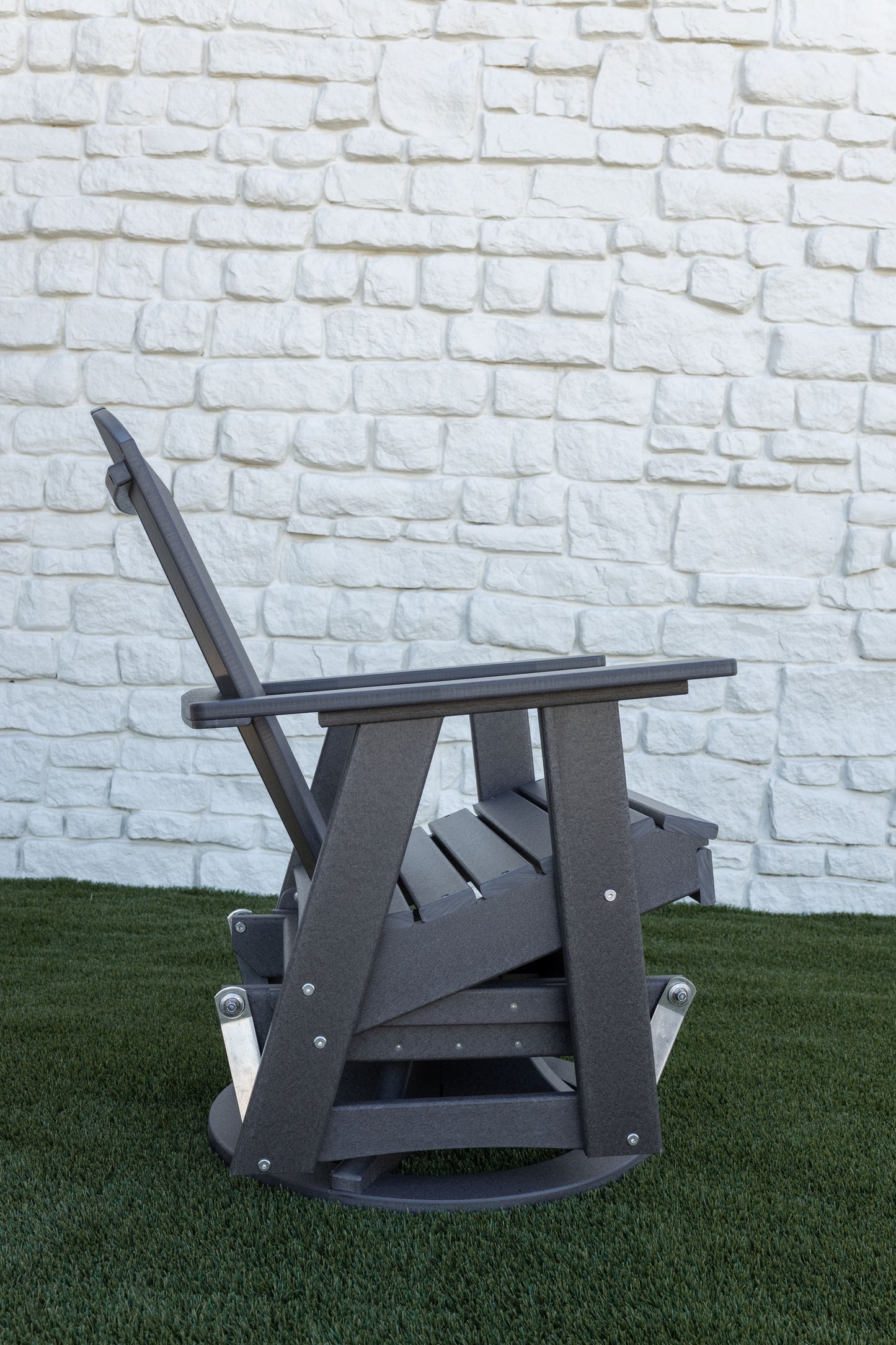 Polybird P39 Swivel Glider - LEAD TIME TO SHIP 5 BUSINESS DAYS OR LESS