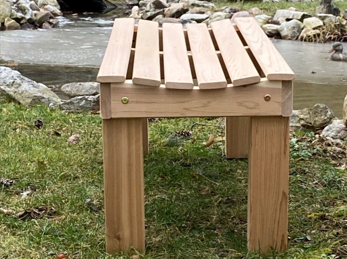 Regallion Outdoor Western Red Cedar 4ft Cedar Courtyard Bench - LEAD TIME TO SHIP 2 WEEKS