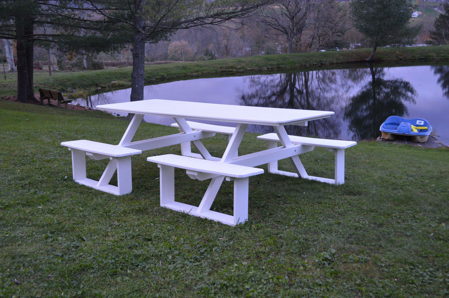 A&L FURNITURE CO. Poly 8' Walk-In Table - White