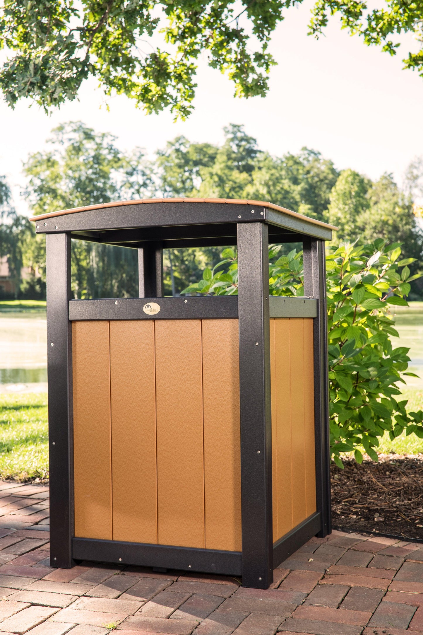 LuxCraft Recycled Plastic Trash Can - LEAD TIME TO SHIP 3 TO 4 WEEKS