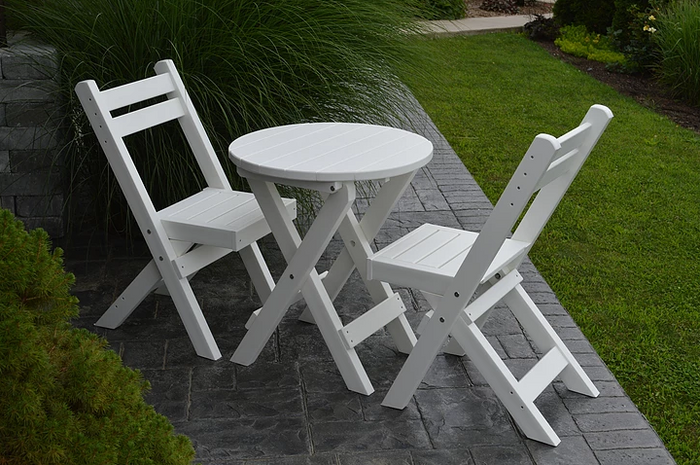 White plastic discount bistro set