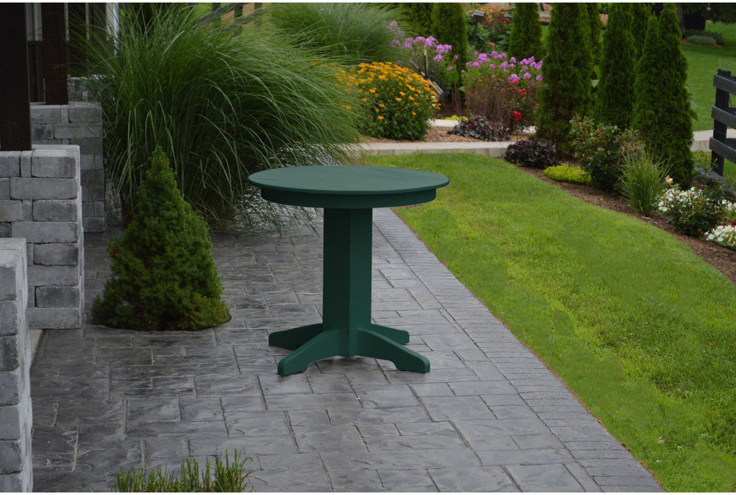A&L Furniture Recycled Plastic 33" Round Dining Table - Turf Green