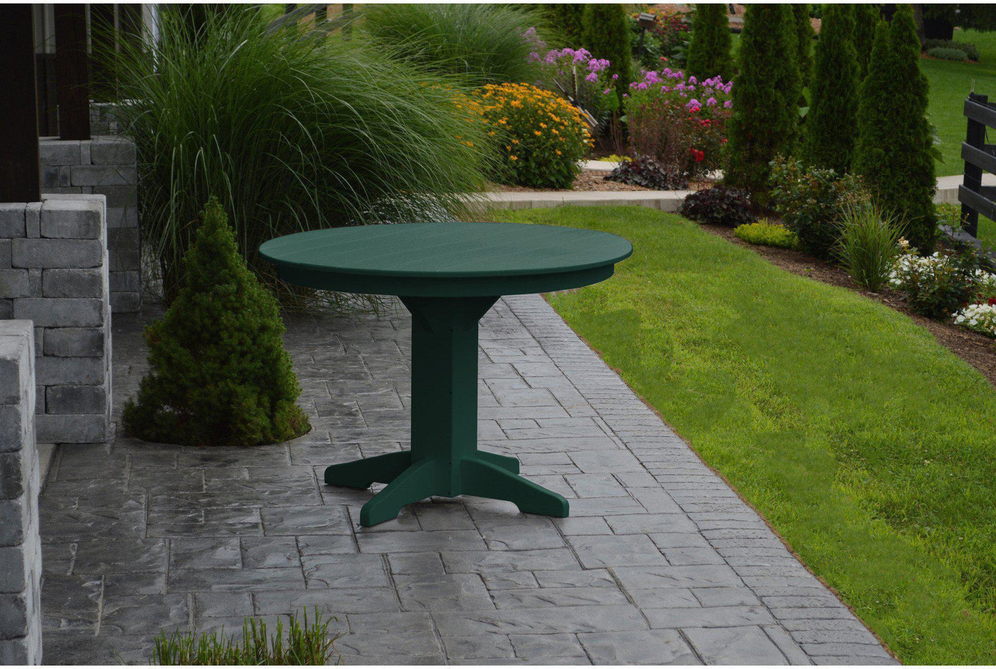 A&L Furniture Recycled Plastic 44" Round Dining Table - Turf Green
